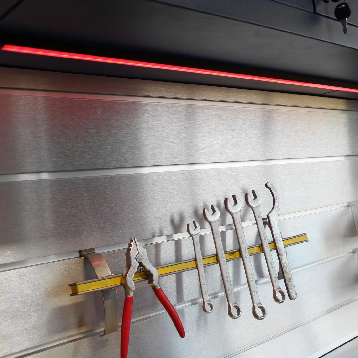 LED Under Cabinet Light Kit – 4 Pack 10 LED Under Cabinet Light Kit – 4 Pack - Image 8